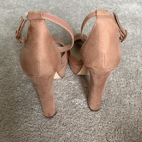 Forever 21 5” Heels Ankle Strap Chunky Pumps 8 - Picture 3 of 8